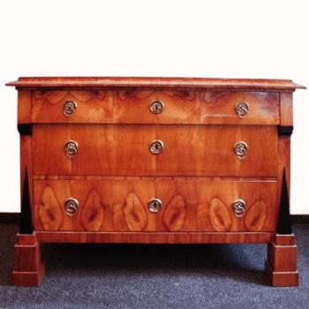 Chest of drawers - cherry veneer, French polish - 1825